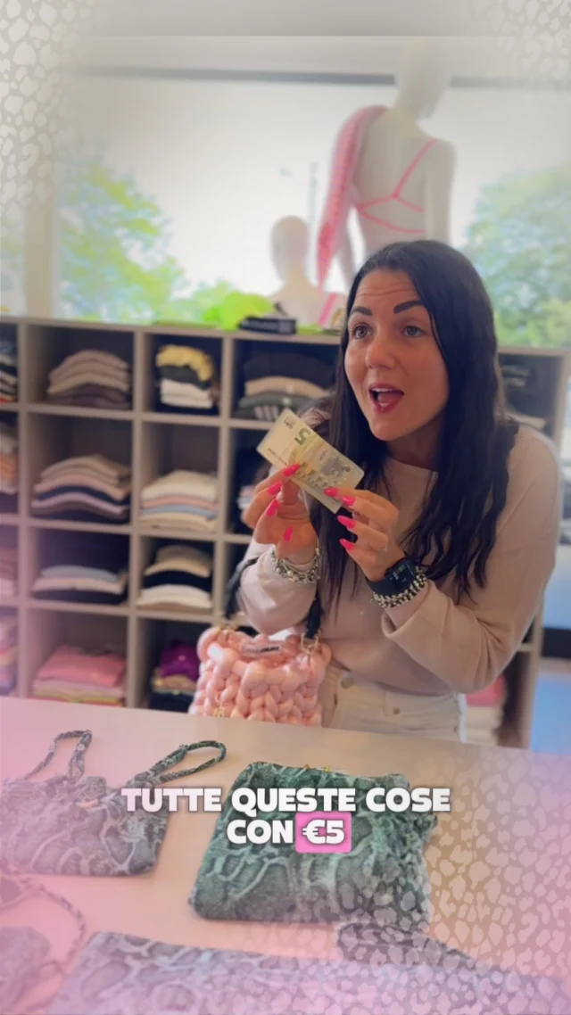 ✨ Seguici su @chicabbigliamentosm

Vieni a trovarci ⤵️
📍 Via del Serrone, 154 a Murata (RSM)

Spedizioni 24/48h in tutta Italia 🇮🇹🚚
Ordini in DM o su WhatsApp +39 389 838 1855

🎥 @sara.beautybusiness
•
•
•
•
•
Abbigliamento donna San Marino
Negozio di vestiti con stile
Outfit casual per lavoro, chic ed eleganti
Costumi, accessori e moda mare beachwear
#fashionwoman #chicabbigliamento #abbigliamentodonna #sanmarino #modadonna